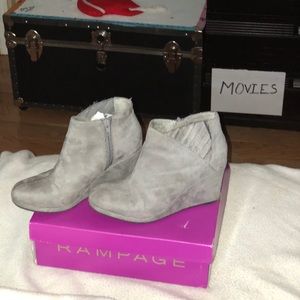 Women’s size 6.5 Rampage booties